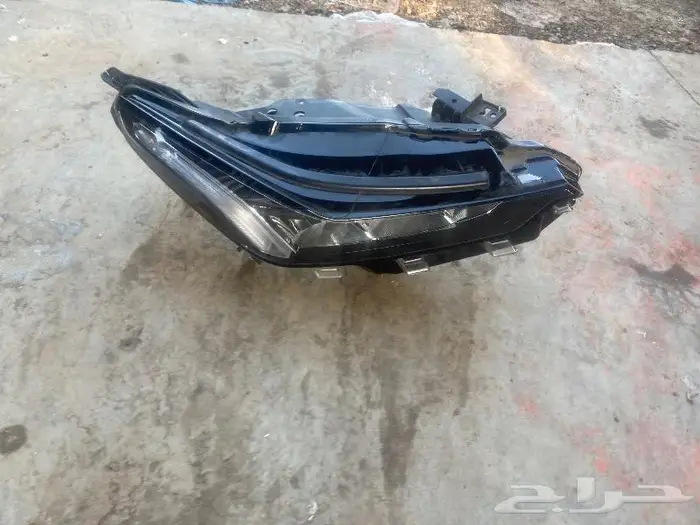 شمعه يمين كاديلاك CT5 0