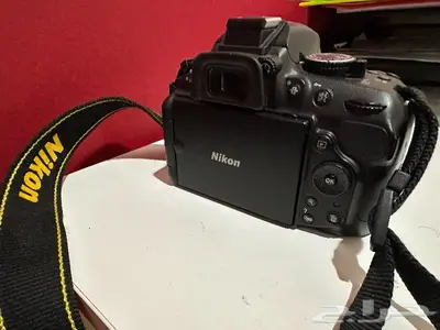 نيكون D7000 و D5200 و SB910 مع 6 عدسات وفلاتر 19