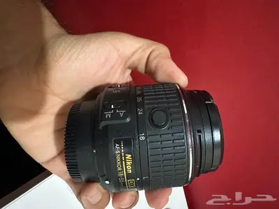 نيكون D7000 و D5200 و SB910 مع 6 عدسات وفلاتر 6