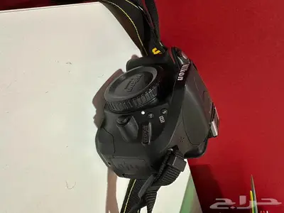 نيكون D7000 و D5200 و SB910 مع 6 عدسات وفلاتر 21