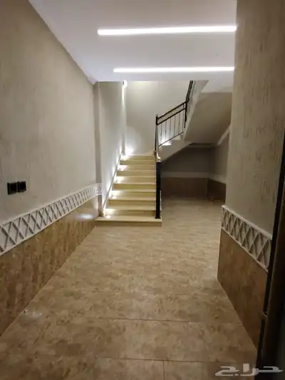 شقه للبيع حي الواحه 13