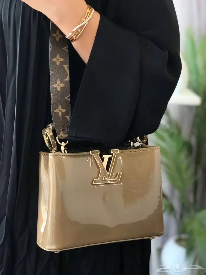 شنط نسائيه تقليد ماركة هاي كواليتي مع الملحقات 52