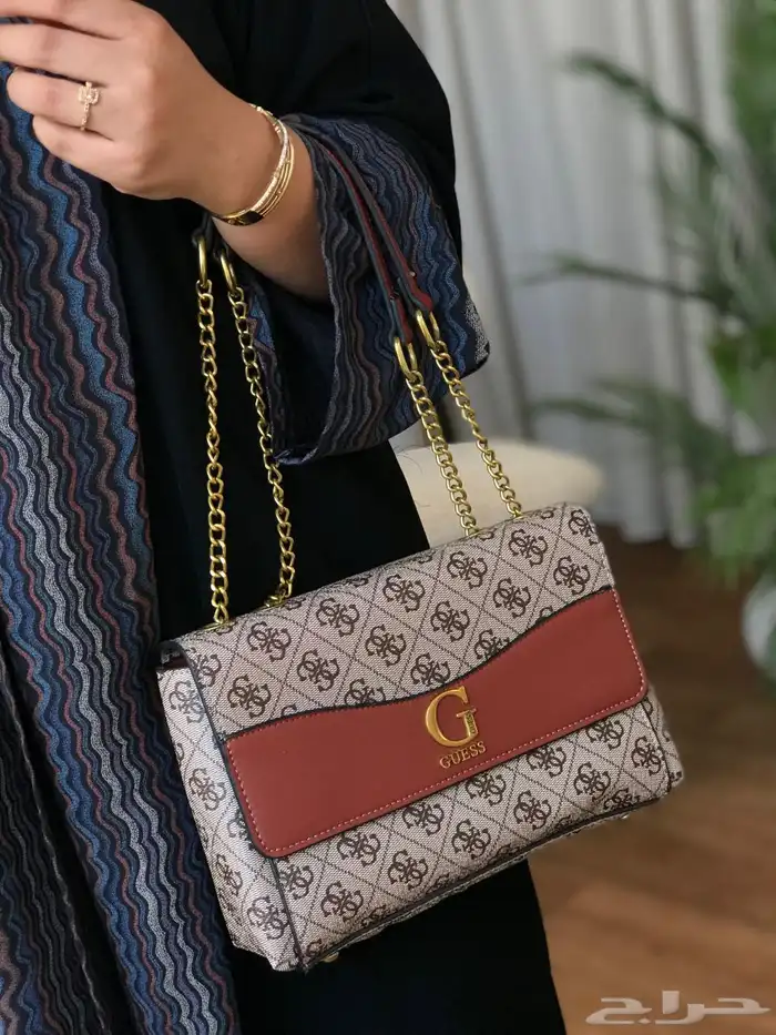 شنط نسائيه تقليد ماركة هاي كواليتي مع الملحقات 32