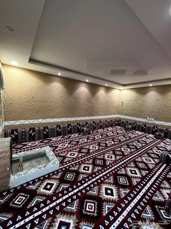 استراحة عزاب VIP فاخرة للإيجار موقع مميز خدمات قريبة 6