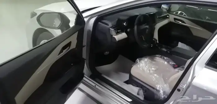 تويوتا كامري LE بنزين 2025 ب 1778 شهريا 3