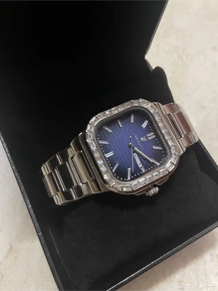 سعات رجالية لبيع جديده ماركة كوارتز الحركه يابانيه 8