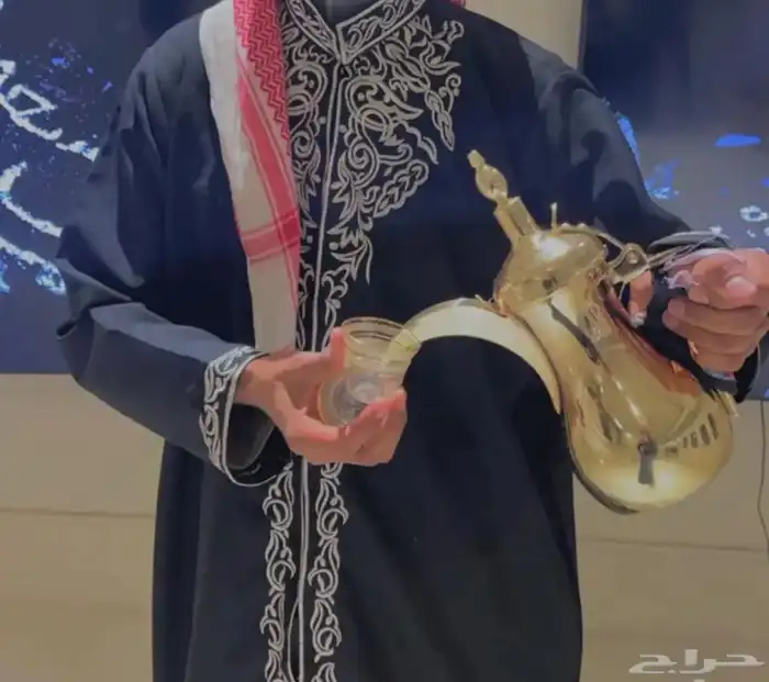 ايجار شاشات عرضيه وطوليه با المتر 3