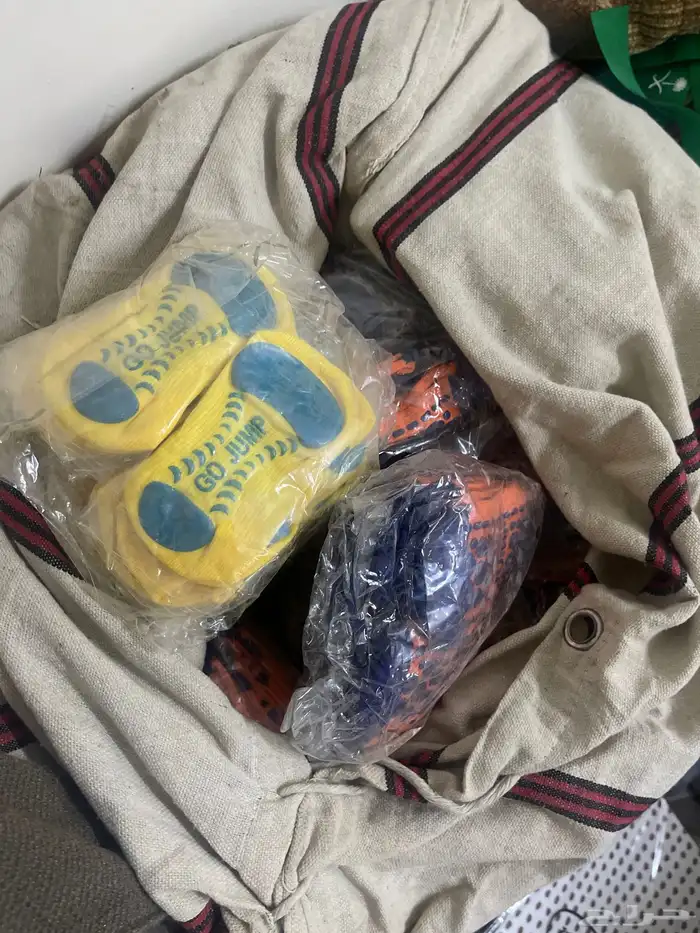 عندي شربت صغر من عمر سنه لي8سنين الكمه.كبير وسعر مره منتاز 0