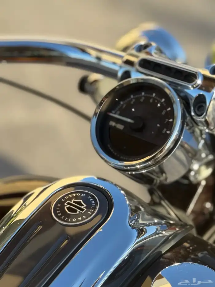 Harley deluxe CVO 2014 نادر 9