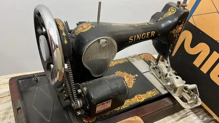 للبيع 1 مكينه خياطه سنجر وكرسي مساج باك كمفورت 5