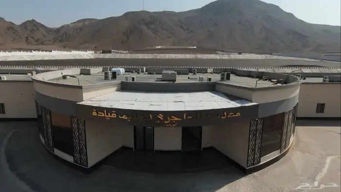 تصوير جوي درون طائرة بدون طيار 32