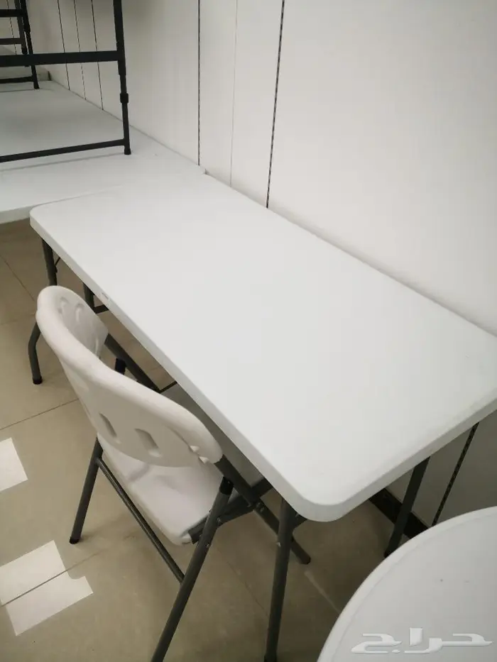 كرسي قابل للطي سطح فيبر وأرجل معدنية .. كرسي فيبر 3