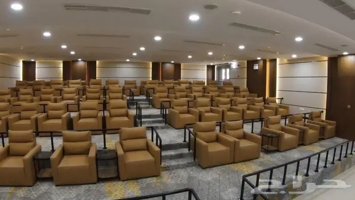 مصور درون تصوير كاميرا 36