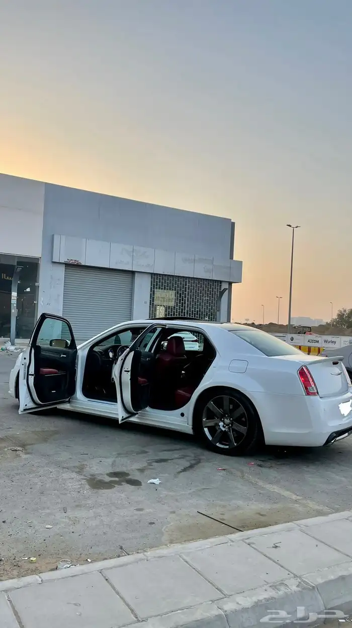 كرايسلر SRT 2014 بلد ( تم البيع ) 1