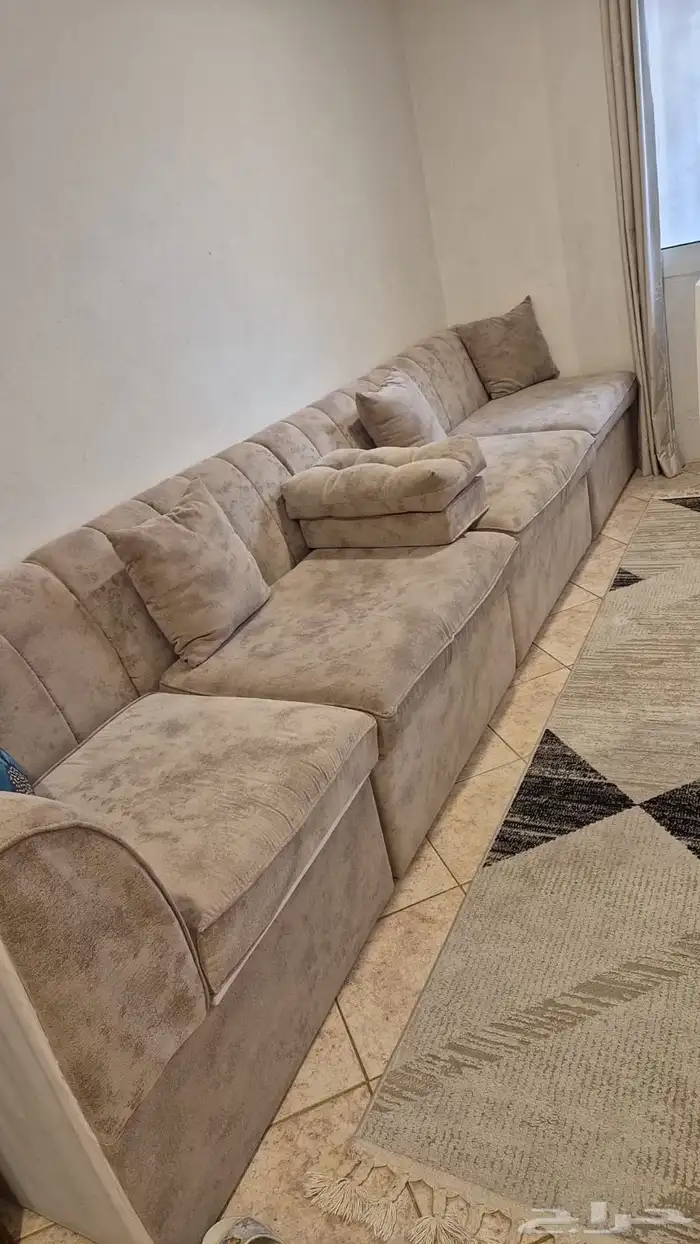 كنب مجلس و طاولة سفرة كلاسيك 1