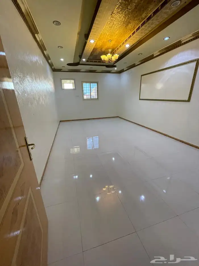 شقة للايجار عوائل 1