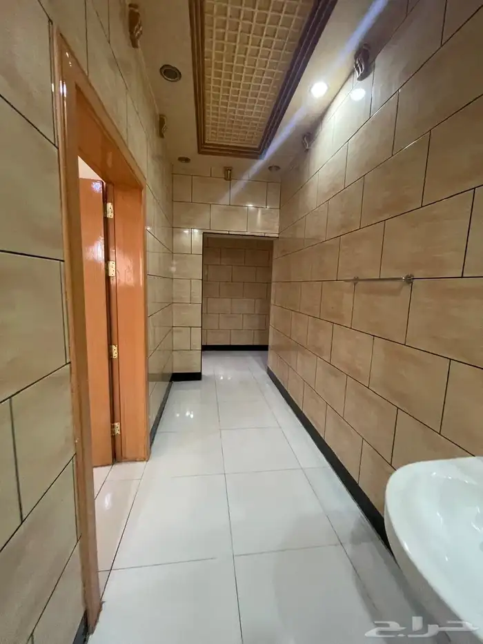 شقة للايجار عوائل 6