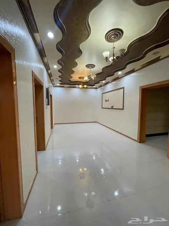 شقة للايجار عوائل 3