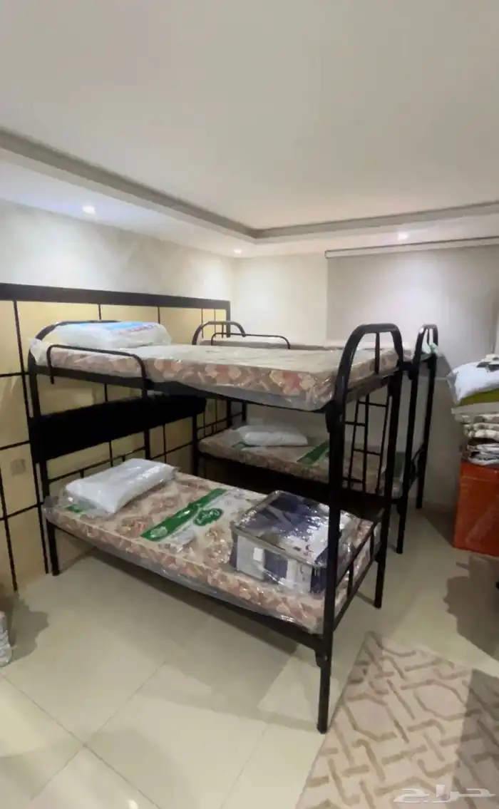 سرير حديد دورين جديد مع اغراضه شامل التوصيل 0