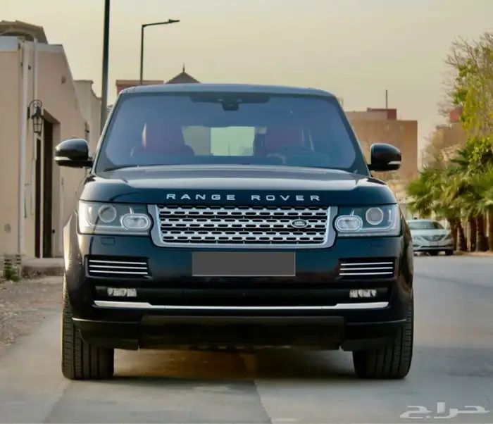 مصور سيارات لعرضها للبيع 8