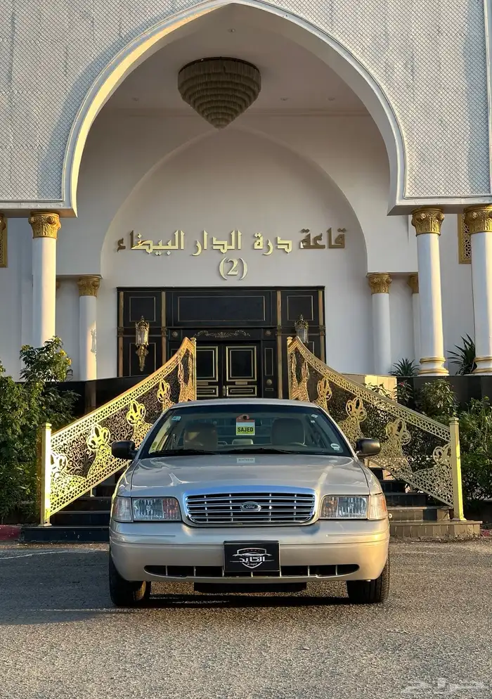 ( مباع ) فورد فكتوريا 2011 وكالة وارد الجزيرة 2