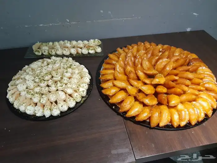 شيف حلويات يبحث عن عمل جزئي 24