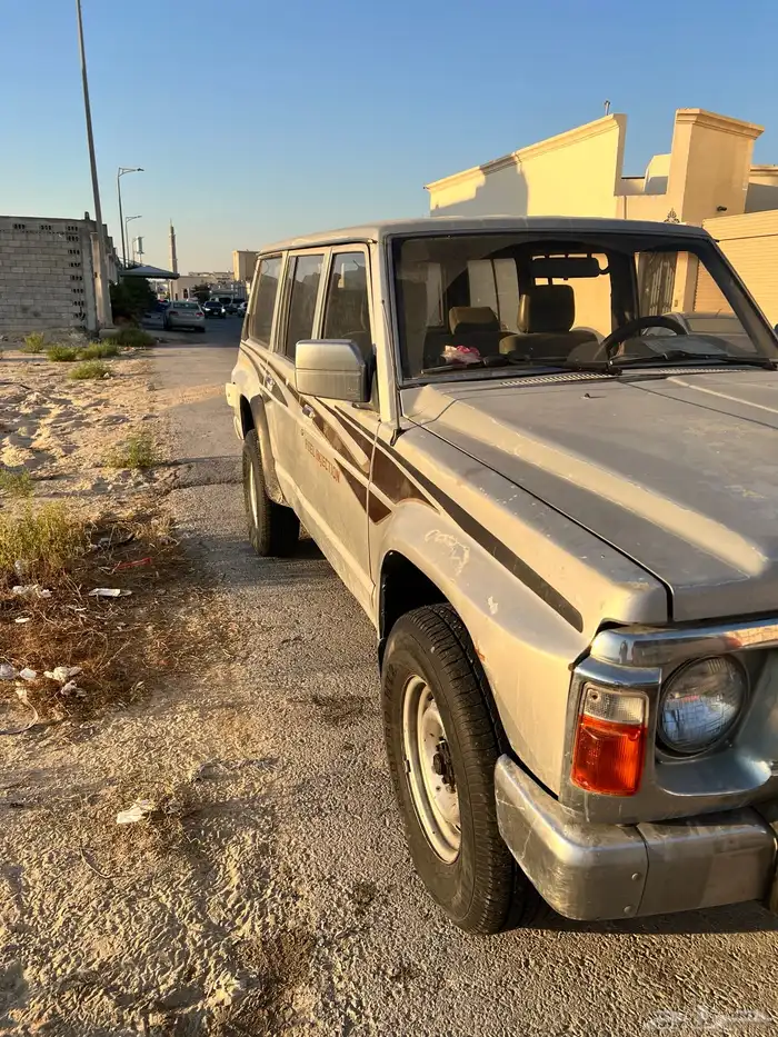 جيب موديل90نيسان سوبر سفاري مع مكينة نيسان 97 للبيع. 0