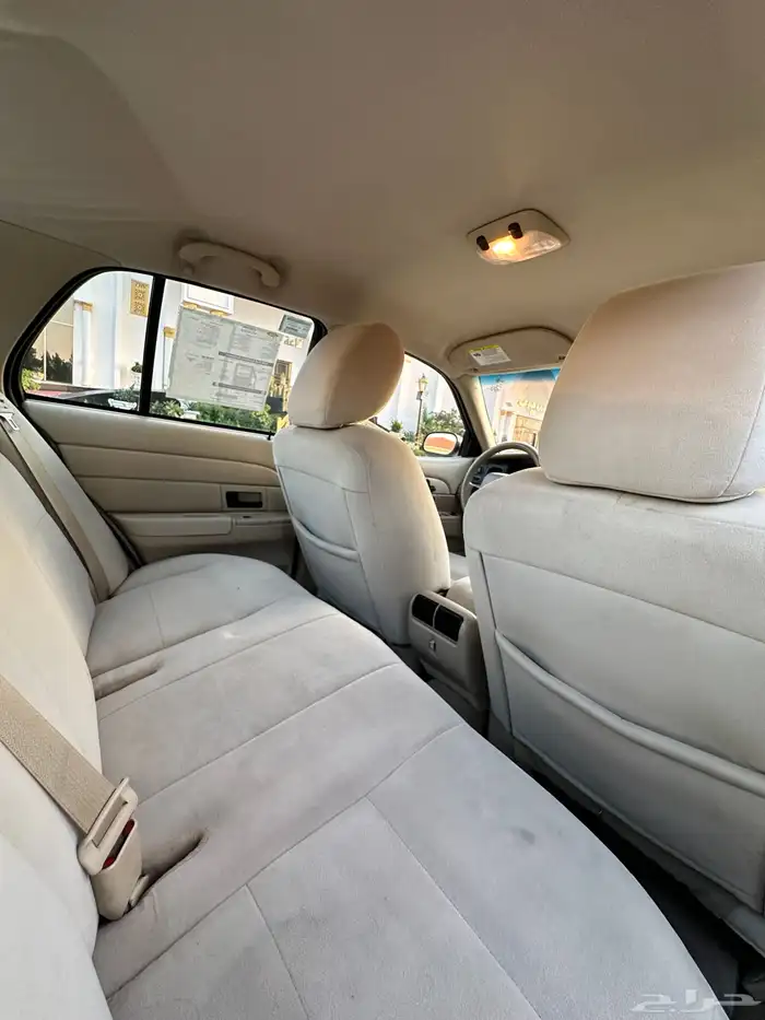 ( مباع ) فورد فكتوريا 2011 وكالة وارد الجزيرة 53