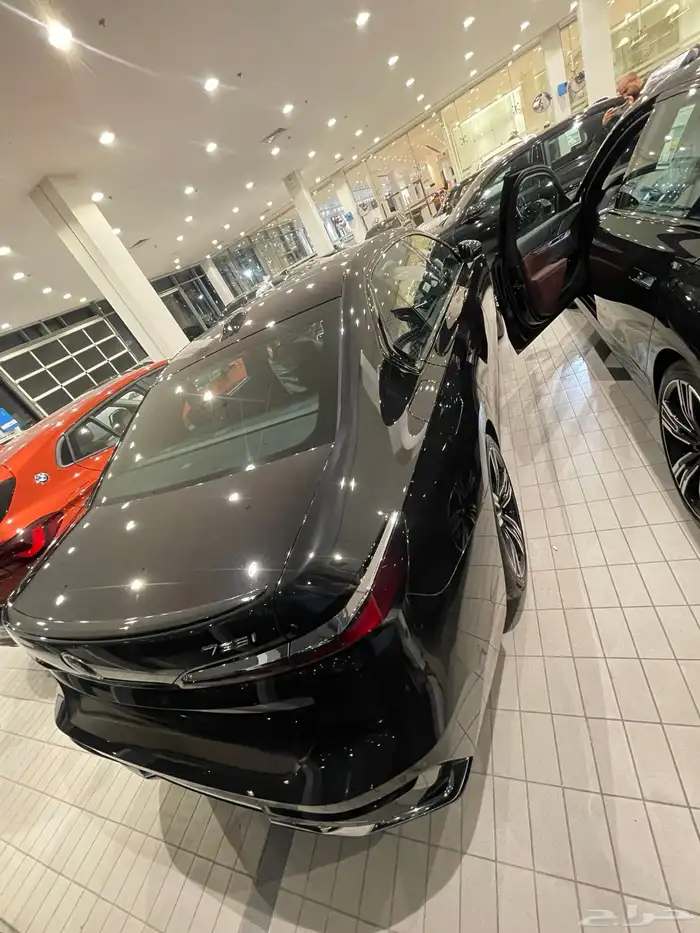 بي ام دبليو 735i BMW 2025 للايجار 5