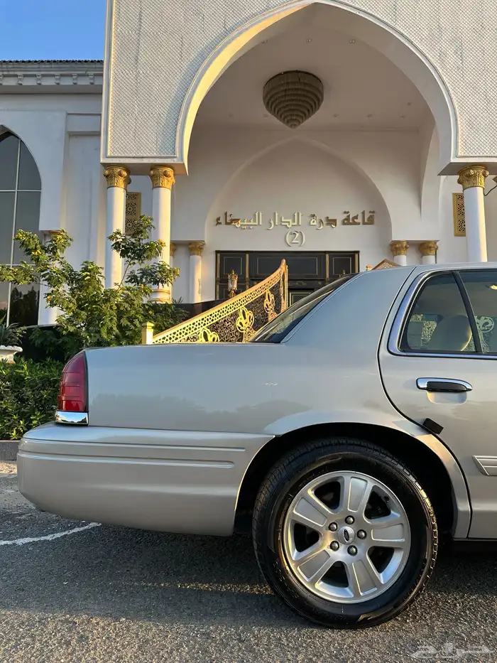 ( مباع ) فورد فكتوريا 2011 وكالة وارد الجزيرة 27