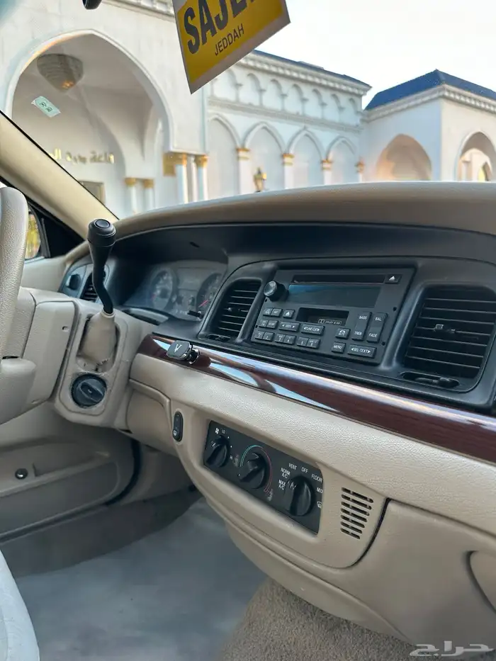 ( مباع ) فورد فكتوريا 2011 وكالة وارد الجزيرة 63