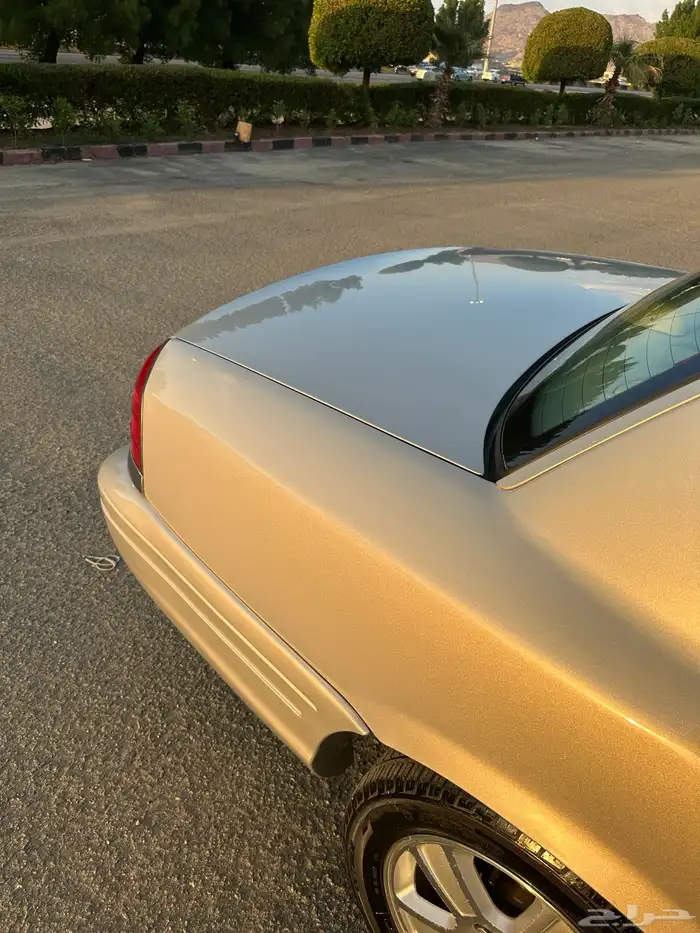 ( مباع ) فورد فكتوريا 2011 وكالة وارد الجزيرة 35