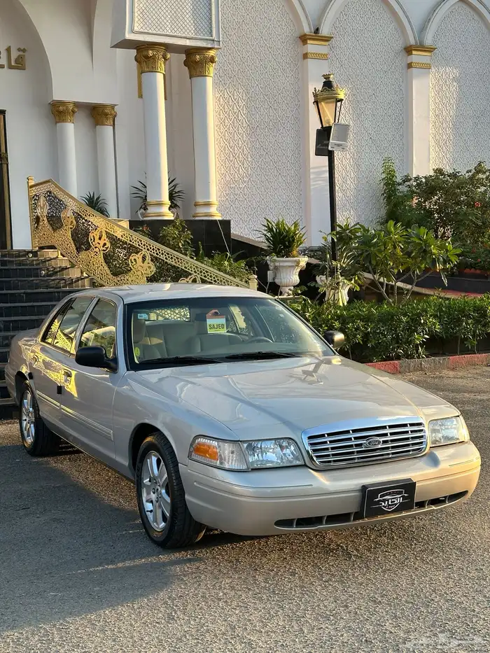 ( مباع ) فورد فكتوريا 2011 وكالة وارد الجزيرة 5