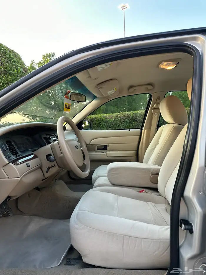 ( مباع ) فورد فكتوريا 2011 وكالة وارد الجزيرة 38