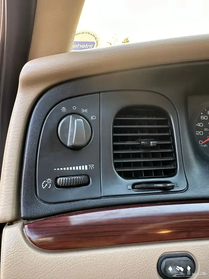 ( مباع ) فورد فكتوريا 2011 وكالة وارد الجزيرة 43