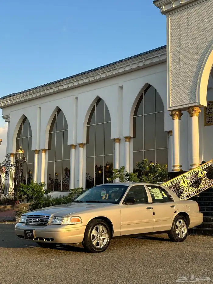 ( مباع ) فورد فكتوريا 2011 وكالة وارد الجزيرة 12