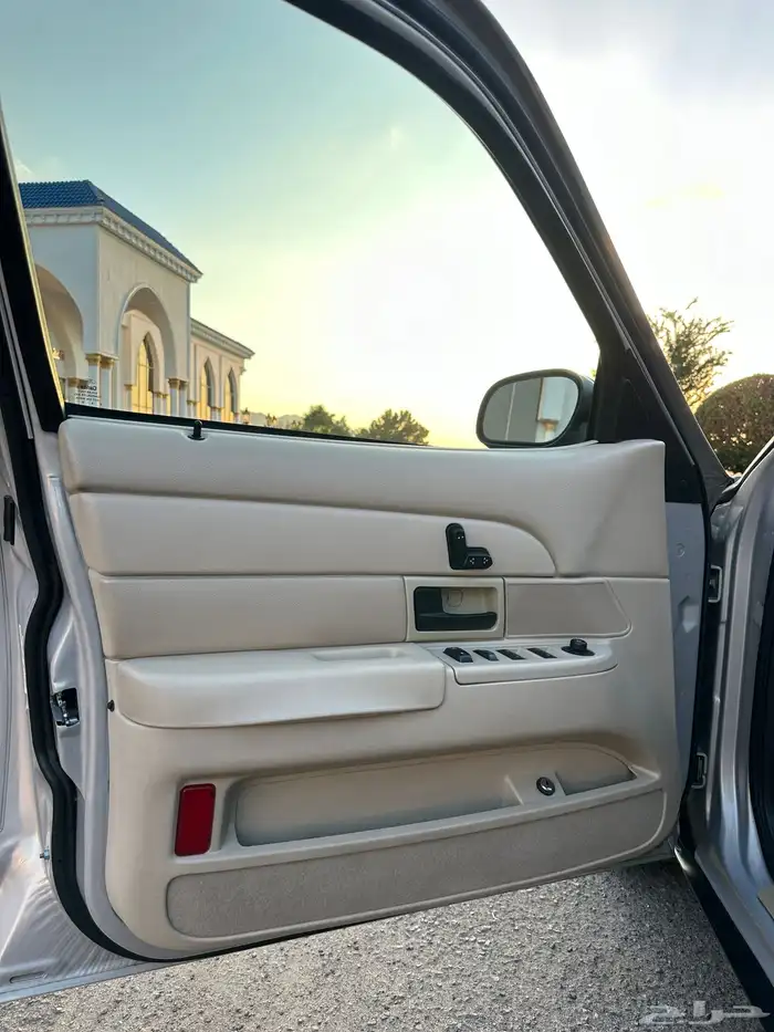 ( مباع ) فورد فكتوريا 2011 وكالة وارد الجزيرة 36