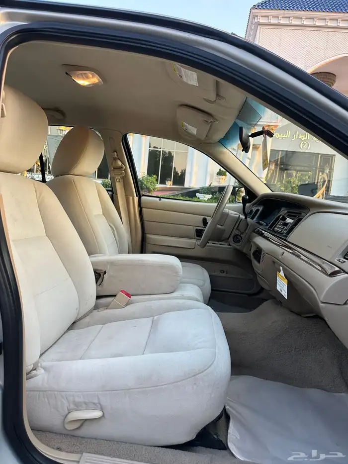 ( مباع ) فورد فكتوريا 2011 وكالة وارد الجزيرة 59