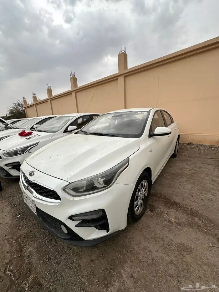 للبيع مجموعة سيارات متنوعة كيا سيراتو كيا ريو 2022 2
