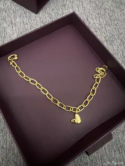 اسوارة مونيكا فيندر 3