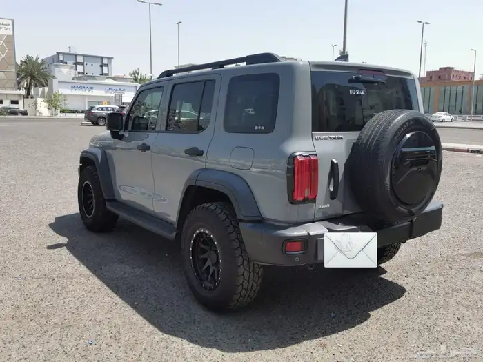 تانك 300 2023 ماشي 50 الف (تم البيع) 8