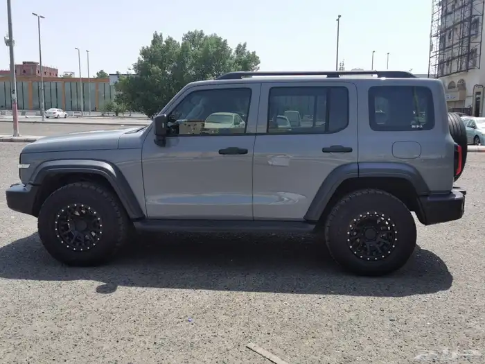 تانك 300 2023 ماشي 50 الف (تم البيع) 9