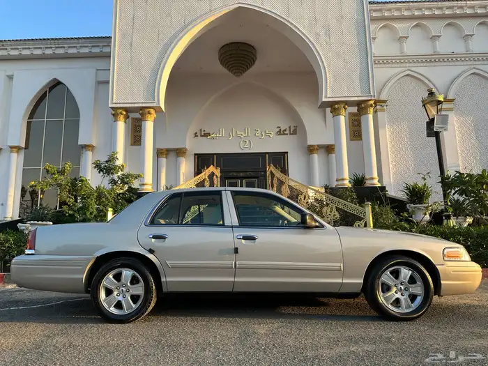 ( مباع ) فورد فكتوريا 2011 وكالة وارد الجزيرة 25