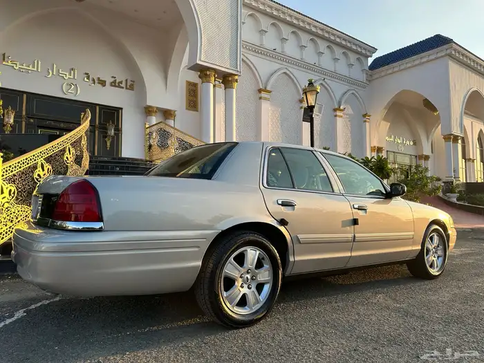 ( مباع ) فورد فكتوريا 2011 وكالة وارد الجزيرة 28