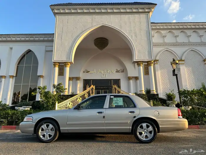 ( مباع ) فورد فكتوريا 2011 وكالة وارد الجزيرة 21