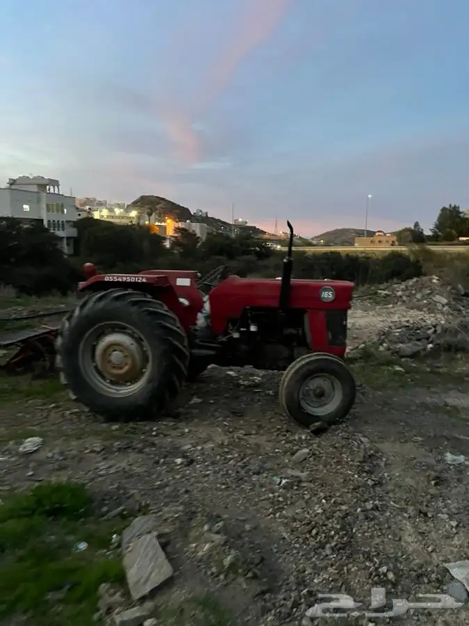 حراثة بالاجار بالساعه. ليسة للبيع بس اجار بالساعه 0