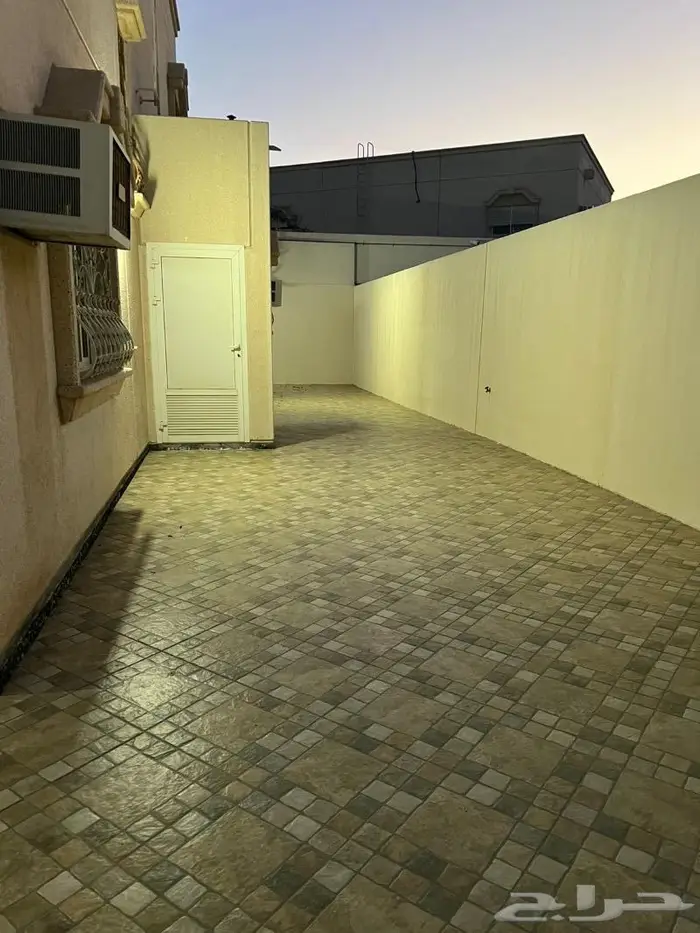 للبيع مميزه في الجبيل في حي دارين 5