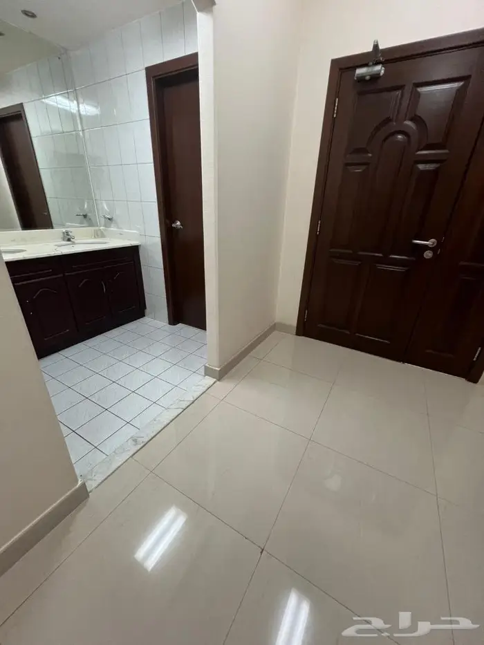 للبيع مميزه في الجبيل في حي دارين 6
