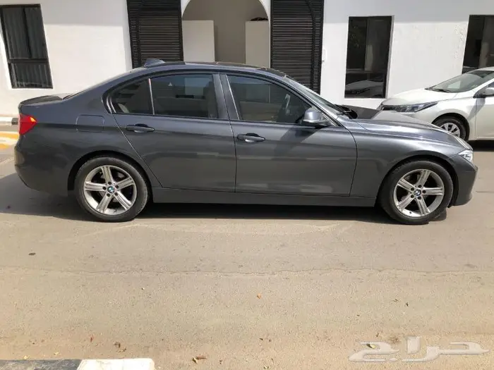 BMW 320i 2015 1