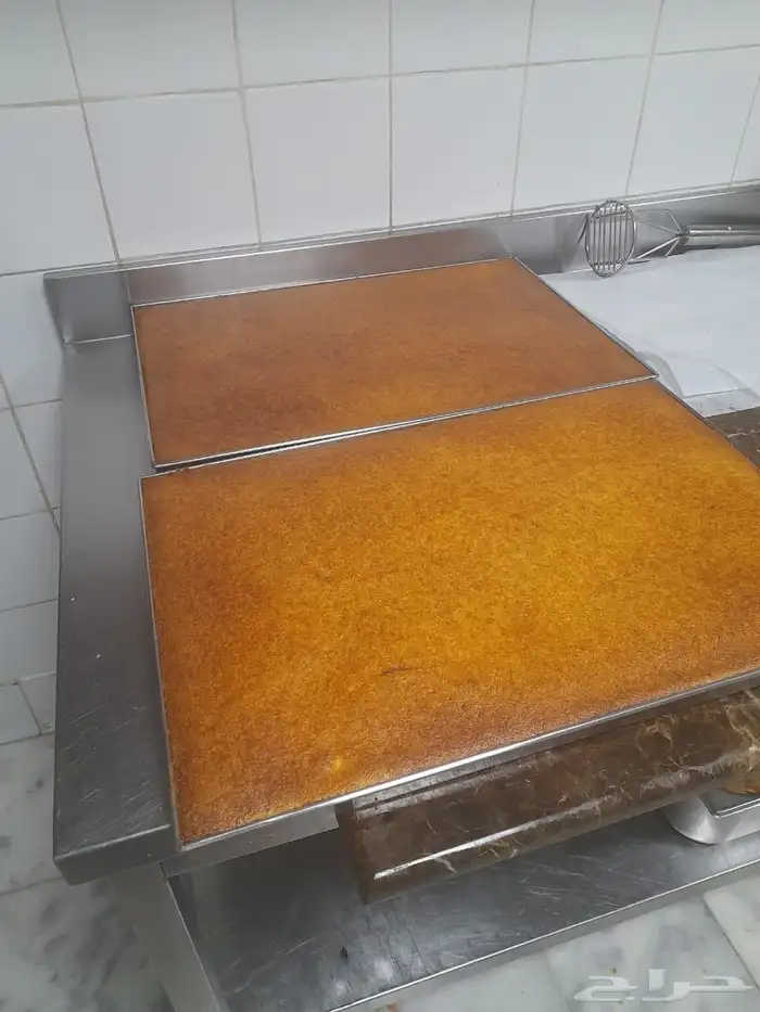 شيف حلويات يبحث عن عمل جزئي 29